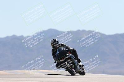 media/Oct-13-2025-Moto Forza (Mon) [[a66d839500]]/3-B Group/Session 4 (Turn 9)/